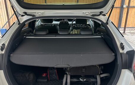 Toyota Prius IV XW50, 2017 год, 1 650 000 рублей, 5 фотография