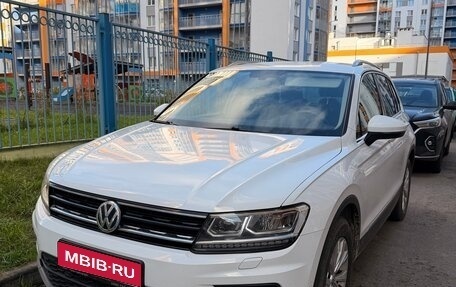 Volkswagen Tiguan II, 2017 год, 2 350 000 рублей, 1 фотография