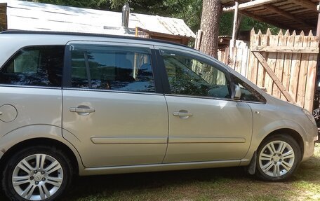 Opel Zafira B, 2010 год, 750 000 рублей, 16 фотография