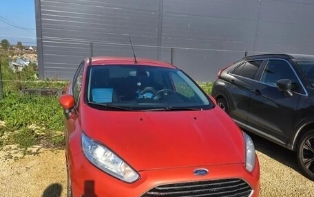 Ford Fiesta, 2015 год, 625 000 рублей, 2 фотография