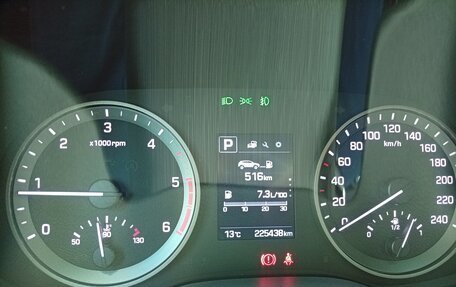 Hyundai Tucson III, 2017 год, 1 980 000 рублей, 8 фотография