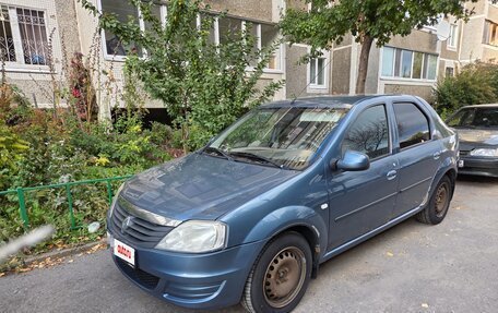 Renault Logan I, 2013 год, 265 000 рублей, 2 фотография