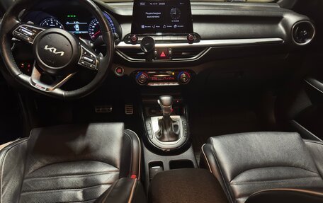 KIA Cerato IV, 2022 год, 2 100 000 рублей, 7 фотография