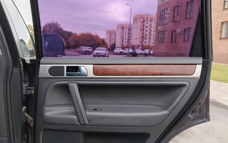 Volkswagen Touareg III, 2008 год, 1 270 000 рублей, 10 фотография