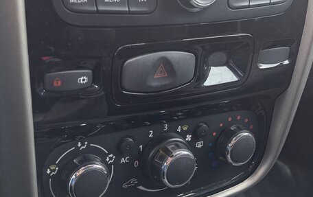 Renault Duster I рестайлинг, 2014 год, 672 000 рублей, 12 фотография