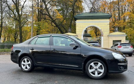 Volkswagen Jetta VI, 2009 год, 580 000 рублей, 3 фотография
