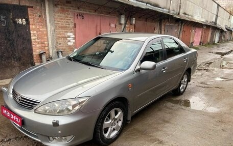 Toyota Camry V40, 2004 год, 1 350 000 рублей, 1 фотография