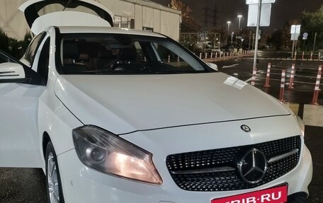 Mercedes-Benz A-Класс, 2014 год, 1 200 000 рублей, 10 фотография