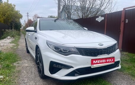 KIA Optima IV, 2018 год, 2 399 000 рублей, 8 фотография