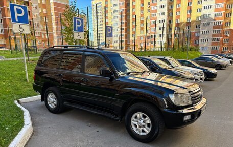 Toyota Land Cruiser 100 рестайлинг 2, 2003 год, 1 750 000 рублей, 3 фотография