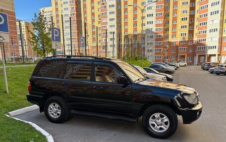 Toyota Land Cruiser 100 рестайлинг 2, 2003 год, 1 750 000 рублей, 4 фотография