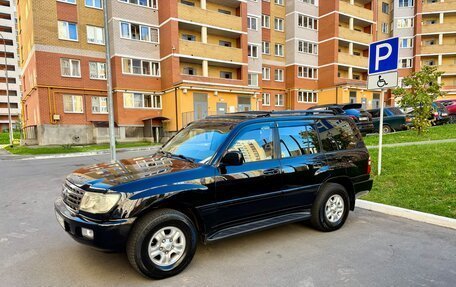 Toyota Land Cruiser 100 рестайлинг 2, 2003 год, 1 750 000 рублей, 2 фотография