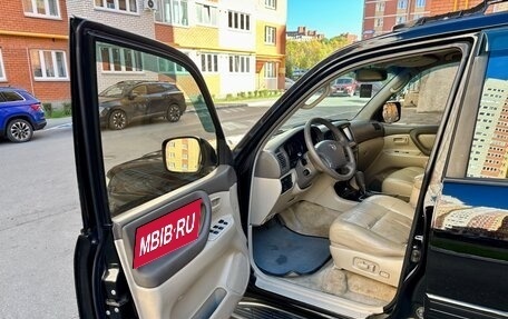 Toyota Land Cruiser 100 рестайлинг 2, 2003 год, 1 750 000 рублей, 8 фотография