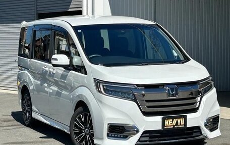 Honda Stepwgn IV, 2022 год, 1 965 000 рублей, 4 фотография