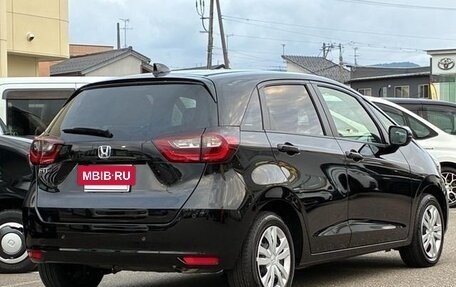 Honda Fit, 2022 год, 1 180 004 рублей, 3 фотография