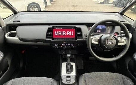 Honda Fit, 2022 год, 1 180 004 рублей, 5 фотография