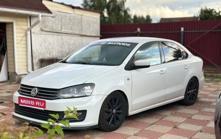 Volkswagen Polo VI (EU Market), 2017 год, 1 200 000 рублей, 2 фотография