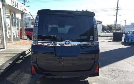 Toyota Voxy III, 2014 год, 1 497 069 рублей, 6 фотография