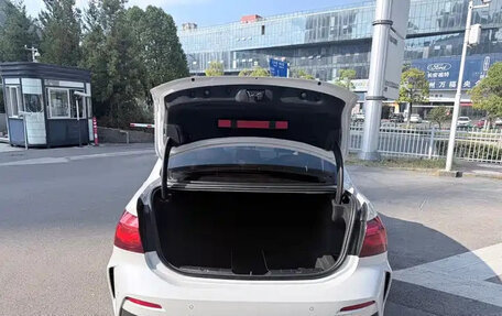 BMW 1 серия, 2023 год, 1 450 000 рублей, 5 фотография
