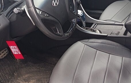 Hyundai Sonata VI, 2011 год, 720 000 рублей, 2 фотография