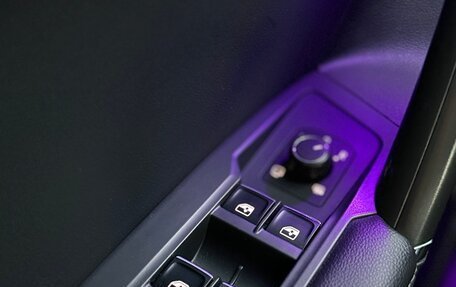 Volkswagen Tiguan II, 2020 год, 2 930 000 рублей, 16 фотография