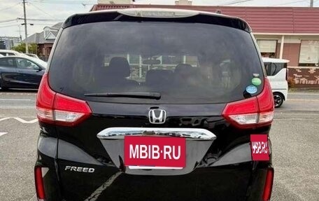 Honda Freed II, 2017 год, 1 117 009 рублей, 3 фотография