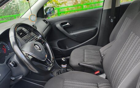 Volkswagen Polo VI (EU Market), 2015 год, 1 050 000 рублей, 6 фотография