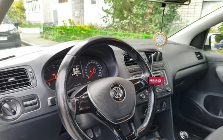 Volkswagen Polo VI (EU Market), 2015 год, 1 050 000 рублей, 7 фотография