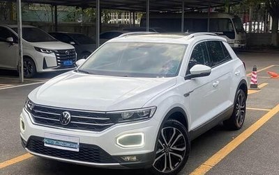 Volkswagen T-Roc I, 2023 год, 1 810 000 рублей, 1 фотография