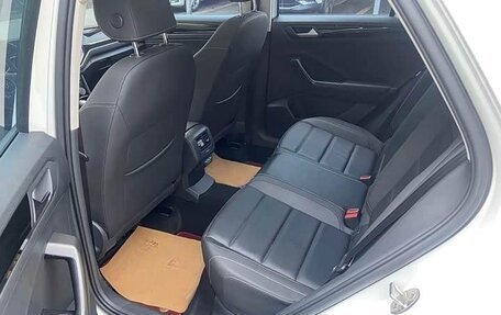 Volkswagen T-Roc I, 2023 год, 1 810 000 рублей, 7 фотография