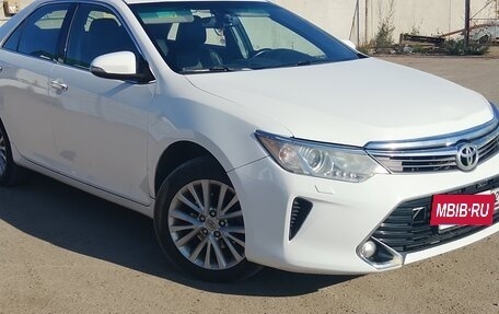 Toyota Camry, 2015 год, 1 170 000 рублей, 5 фотография