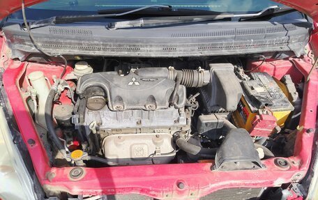 Mitsubishi Colt VI рестайлинг, 2003 год, 385 000 рублей, 10 фотография