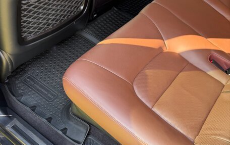 Toyota Land Cruiser 200, 2016 год, 6 100 000 рублей, 10 фотография