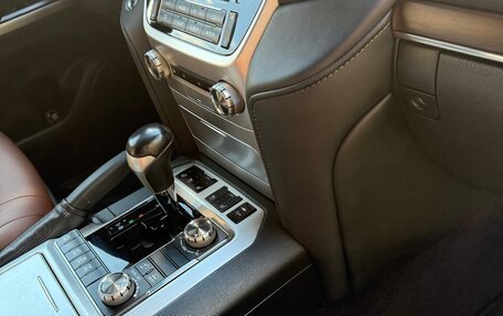 Toyota Land Cruiser 200, 2016 год, 6 100 000 рублей, 24 фотография