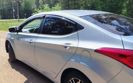 Hyundai Elantra V, 2012 год, 850 000 рублей, 4 фотография