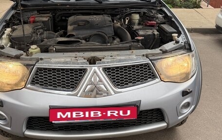 Mitsubishi L200 IV рестайлинг, 2010 год, 1 300 000 рублей, 6 фотография