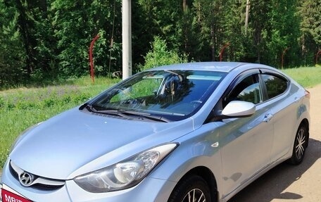 Hyundai Elantra V, 2012 год, 850 000 рублей, 2 фотография