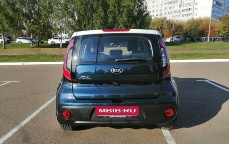 KIA Soul II рестайлинг, 2018 год, 1 600 000 рублей, 5 фотография