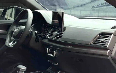 Audi Q5, 2024 год, 4 500 000 рублей, 6 фотография