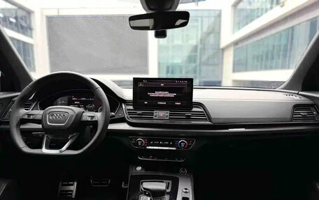 Audi Q5, 2024 год, 4 500 000 рублей, 8 фотография