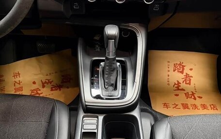 Honda Vezel, 2023 год, 1 850 010 рублей, 16 фотография