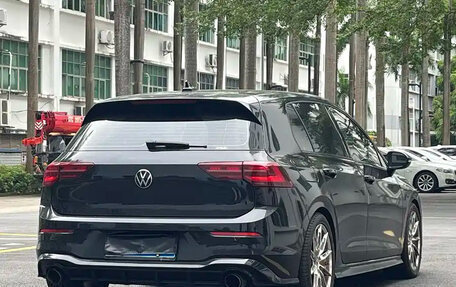 Volkswagen Golf VIII, 2023 год, 2 000 000 рублей, 8 фотография