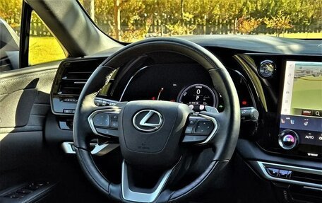 Lexus RX IV рестайлинг, 2024 год, 9 695 002 рублей, 5 фотография