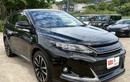 Toyota Harrier, 2017 год, 1 870 005 рублей, 3 фотография