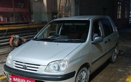 Toyota Raum I, 2002 год, 375 000 рублей, 19 фотография