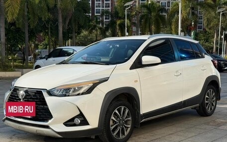 Toyota Yaris XP150 рестайлинг, 2022 год, 1 060 000 рублей, 3 фотография