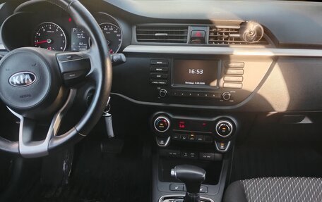 KIA Rio IV, 2018 год, 1 680 000 рублей, 6 фотография
