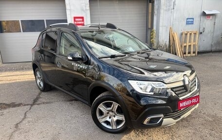 Renault Sandero II рестайлинг, 2018 год, 1 150 000 рублей, 2 фотография