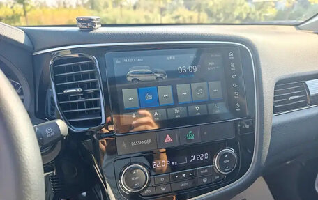 Mitsubishi Outlander III рестайлинг 3, 2022 год, 1 779 069 рублей, 14 фотография