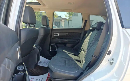 Mitsubishi Outlander III рестайлинг 3, 2022 год, 1 779 069 рублей, 20 фотография